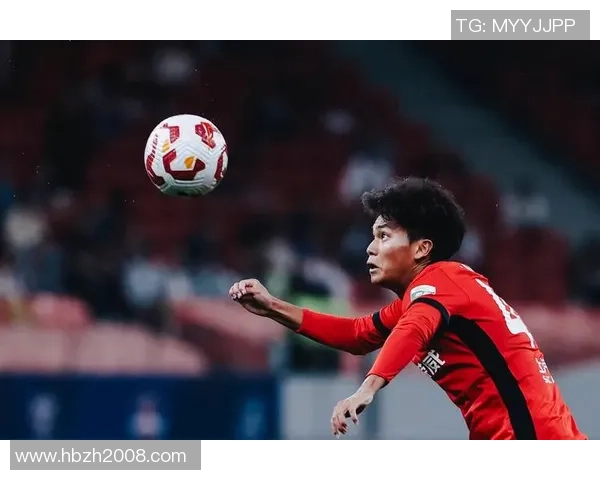 国足5号足球明星的成长之路与未来展望分析