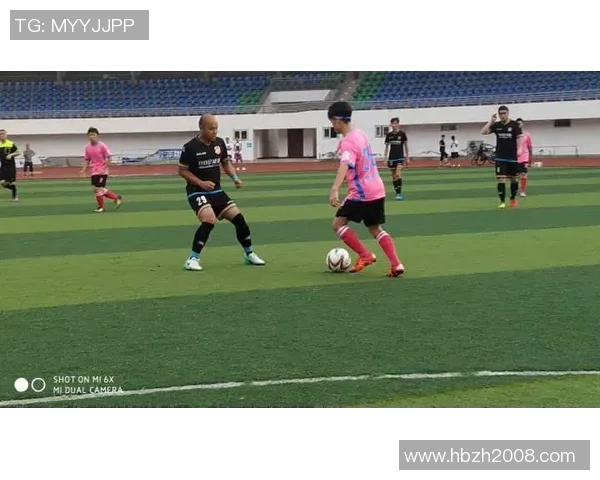 成都足球队以59分领跑杯赛积分榜争夺冠军形势明朗